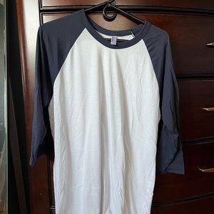 American Apparel 3/4 length sleeve raglan tee for men, size large.